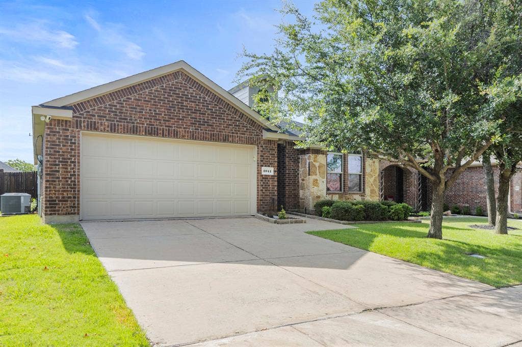 2041 Shady Glen Trail, Princeton, TX 75407 2041 Shady Glen Trail, Princeton, TX 75407