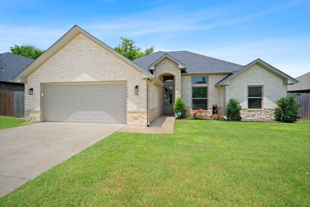 10027 Dayspring, Flint, TX 75762