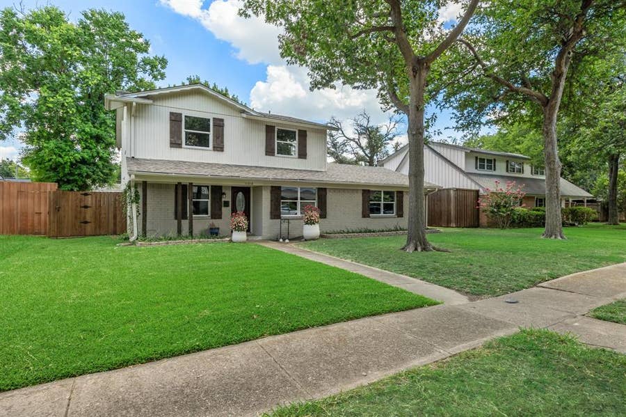 Property photo for 11218 Buchanan Drive, Dallas, TX