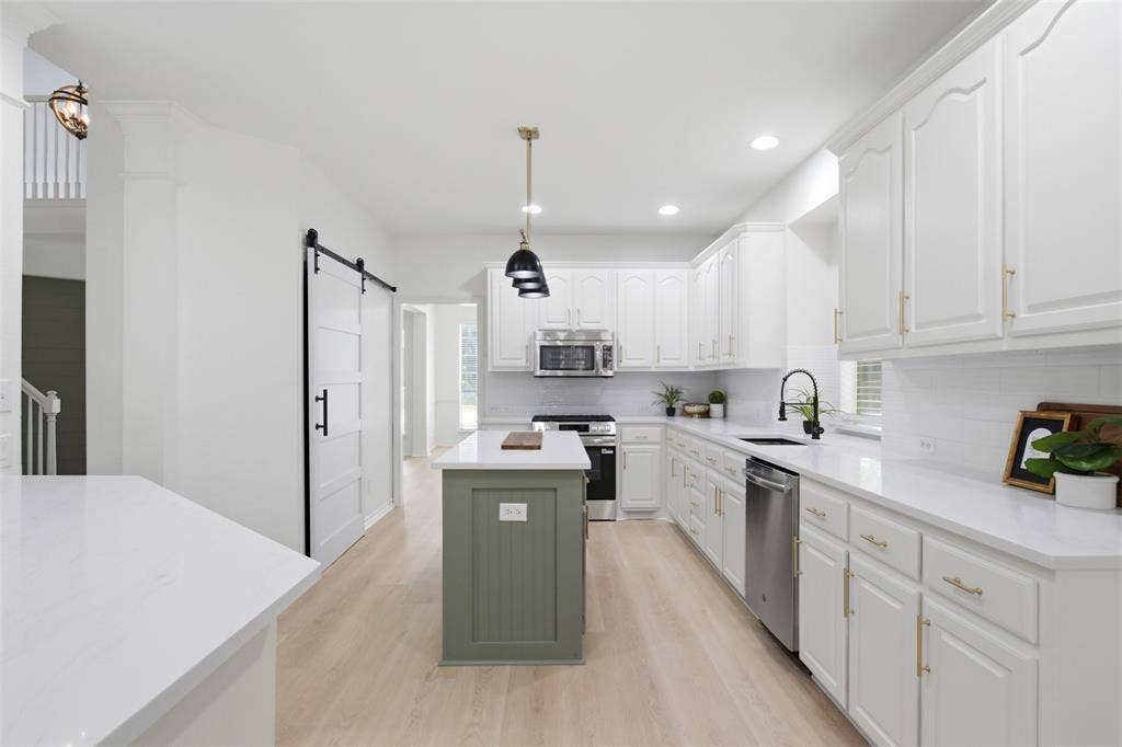 604 Creek View Drive, Prosper, TX 75078 updated kitchen