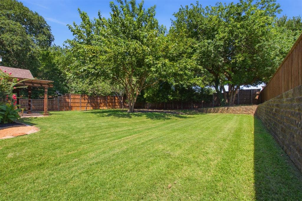 604 Creek View Drive, Prosper, TX 75078 big back yard with mature trees