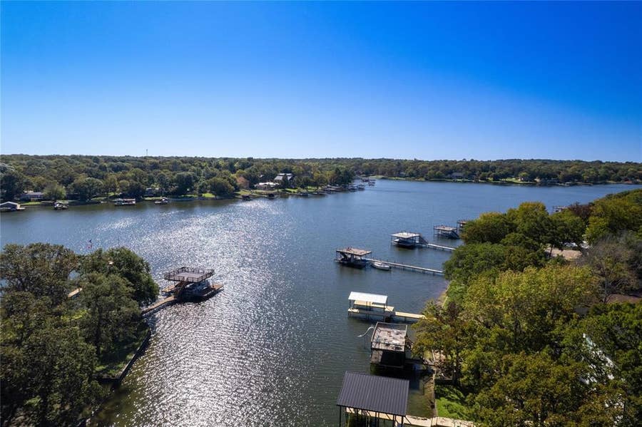 Property photo for 195 Lake Creek Drive, Mabank, TX