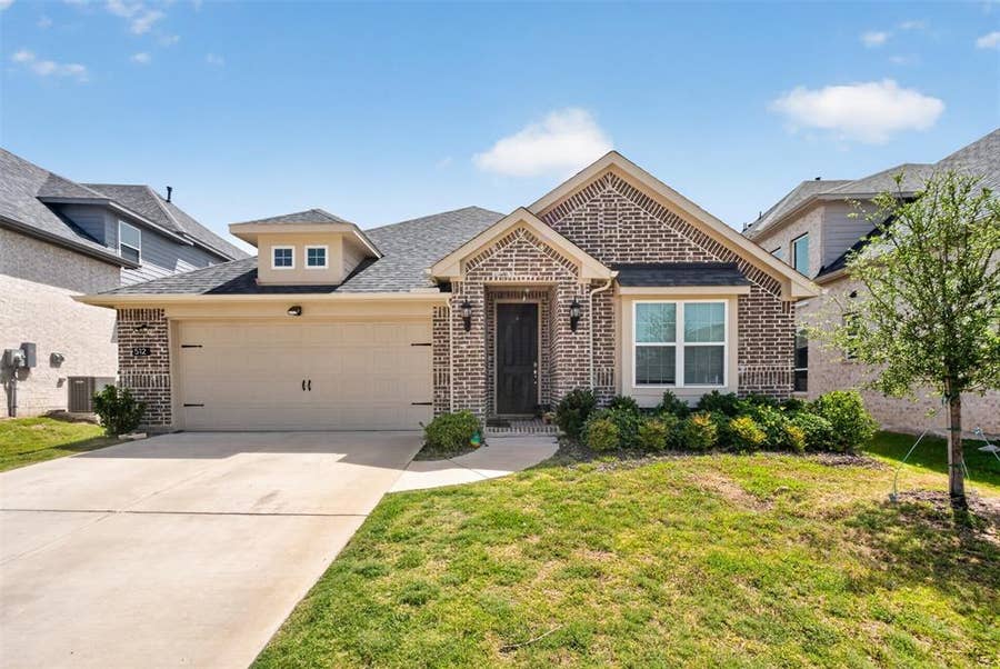 Property photo for 512 Portina Drive, Anna, TX