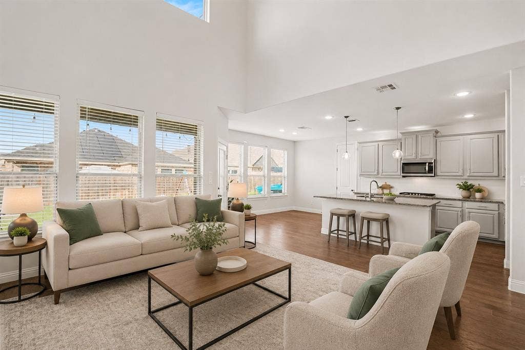 1613 Frankford Drive, Forney, TX 75126 virtually staged
