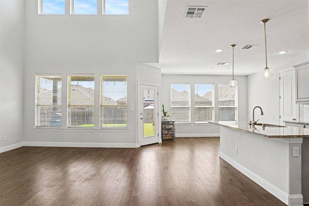 1613 Frankford Drive, Forney, TX 75126 1613 Frankford Drive, Forney, TX 75126