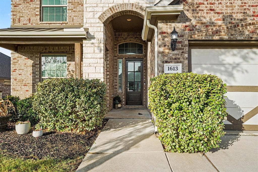 1613 Frankford Drive, Forney, TX 75126 1613 Frankford Drive, Forney, TX 75126