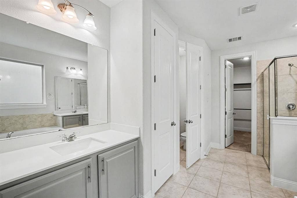 1613 Frankford Drive, Forney, TX 75126 1613 Frankford Drive, Forney, TX 75126