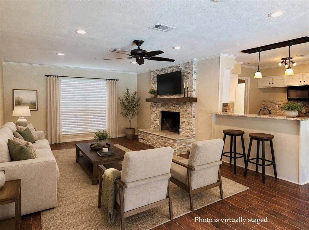3307 Bogota Street, Athens, TX 75752 3307 Bogota Street, Athens, TX 75752