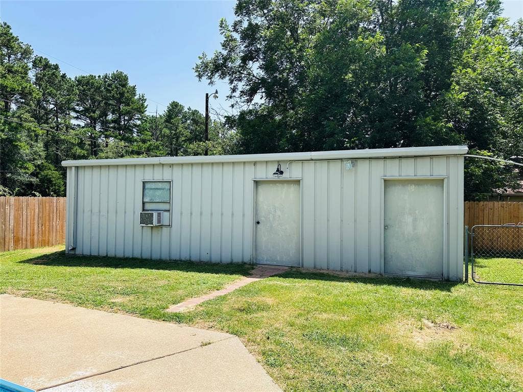 3307 Bogota Street, Athens, TX 75752 3307 Bogota Street, Athens, TX 75752