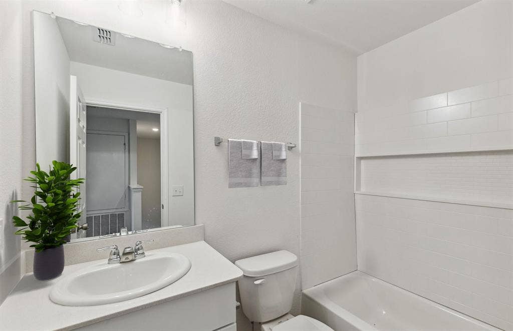 2463 Arbutus Drive, Forney, TX 75126 *Virtual Representation - Spacious secondary bathroom