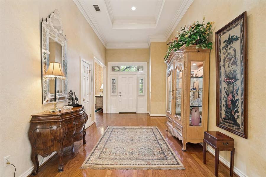 Property photo for 6008 Richwater Drive, Dallas, TX