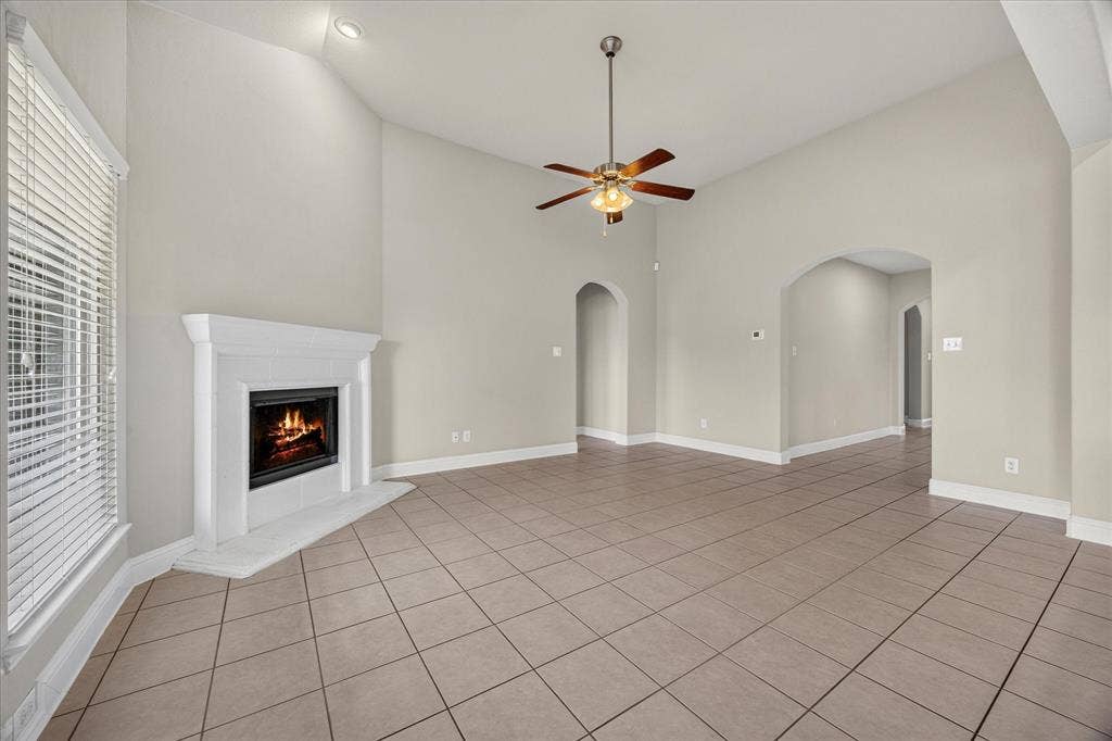 601 England Street, Fate, TX 75189
