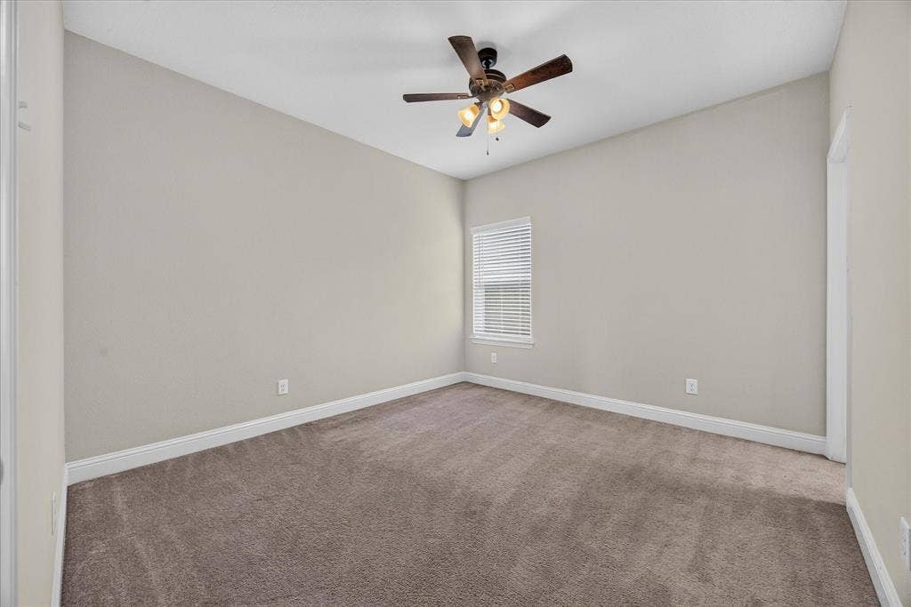 601 England Street, Fate, TX 75189