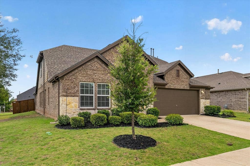601 England Street, Fate, TX 75189