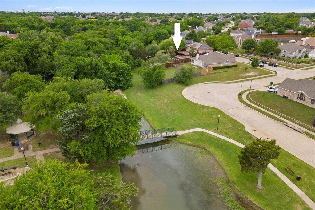 1088 Pondview Drive, Cedar Hill, TX 75104 Bird's eye view with a residential view