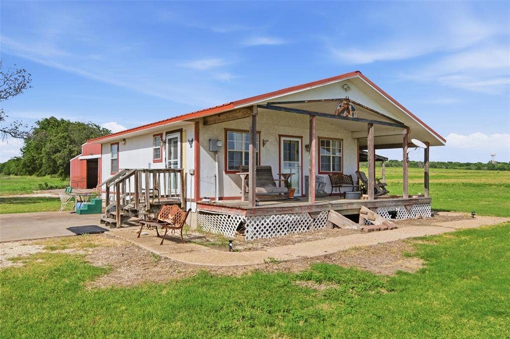 4554 Eddy Gatesville Parkway, Moody, TX 76557 4554 Eddy Gatesville Parkway, Moody, TX 76557