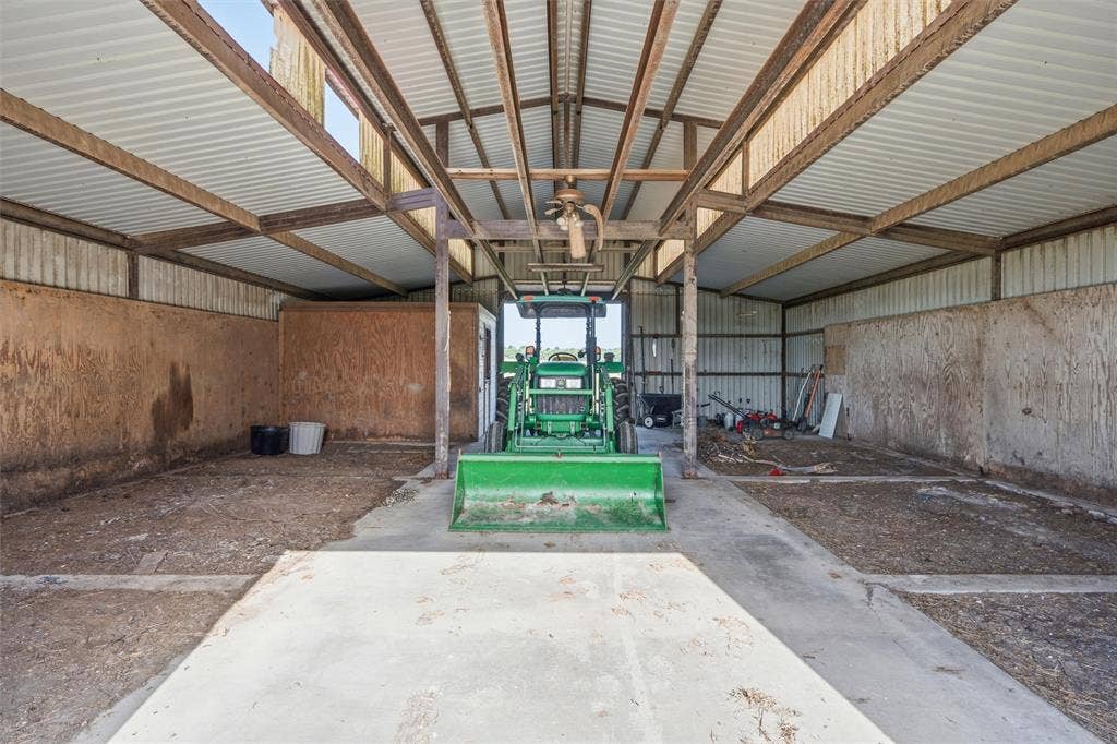 4554 Eddy Gatesville Parkway, Moody, TX 76557 4554 Eddy Gatesville Parkway, Moody, TX 76557