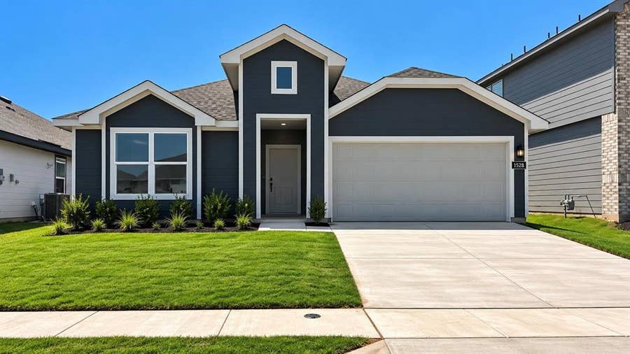 Property photo for 1528 LEMON TREE Lane, Fort Worth, TX