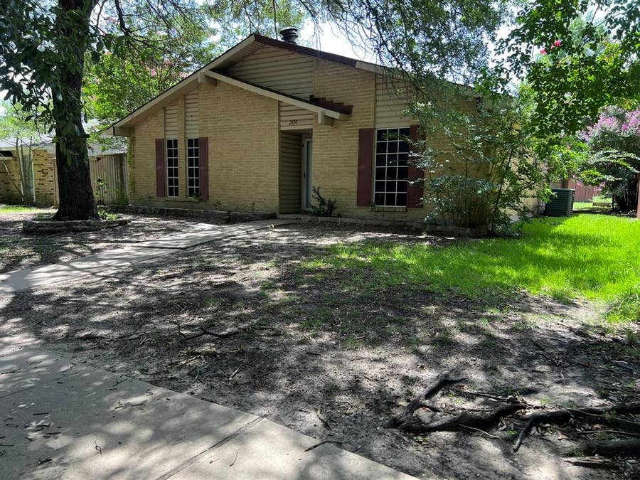 Property photo for 2830 Fern Glen Drive, Garland, TX
