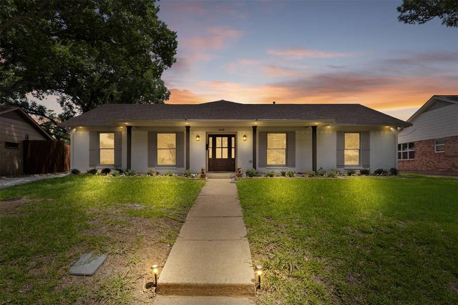 Property photo for 908 Vinecrest Lane, Richardson, TX