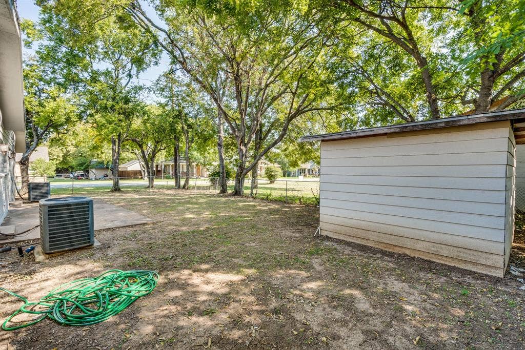 116 N 12th Street, #B, Midlothian, TX 76065 116 N 12th Street, #B, Midlothian, TX 76065