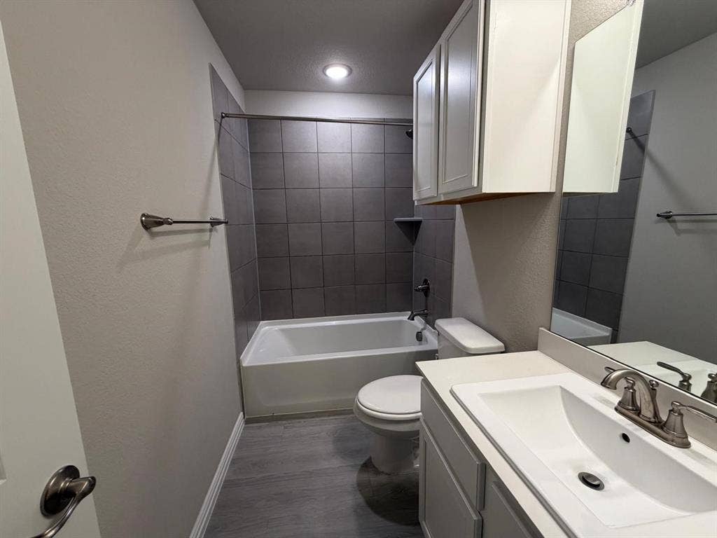 2940 Bluets Drive, Mesquite, TX 75150 2940 Bluets Drive, Mesquite, TX 75150