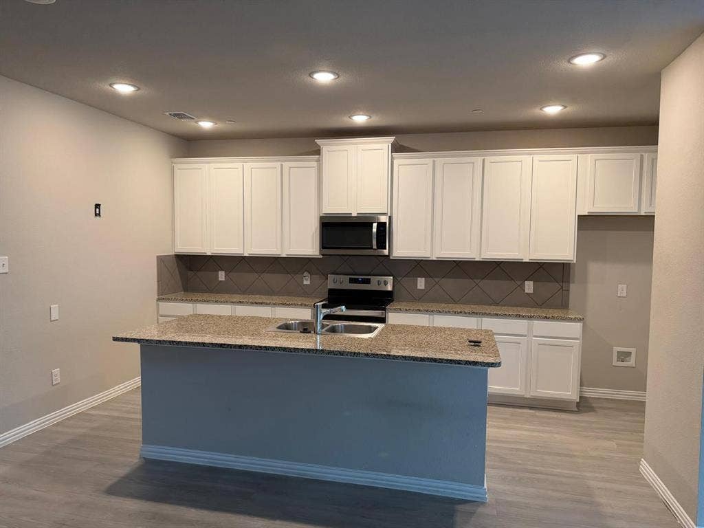 2940 Bluets Drive, Mesquite, TX 75150 2940 Bluets Drive, Mesquite, TX 75150