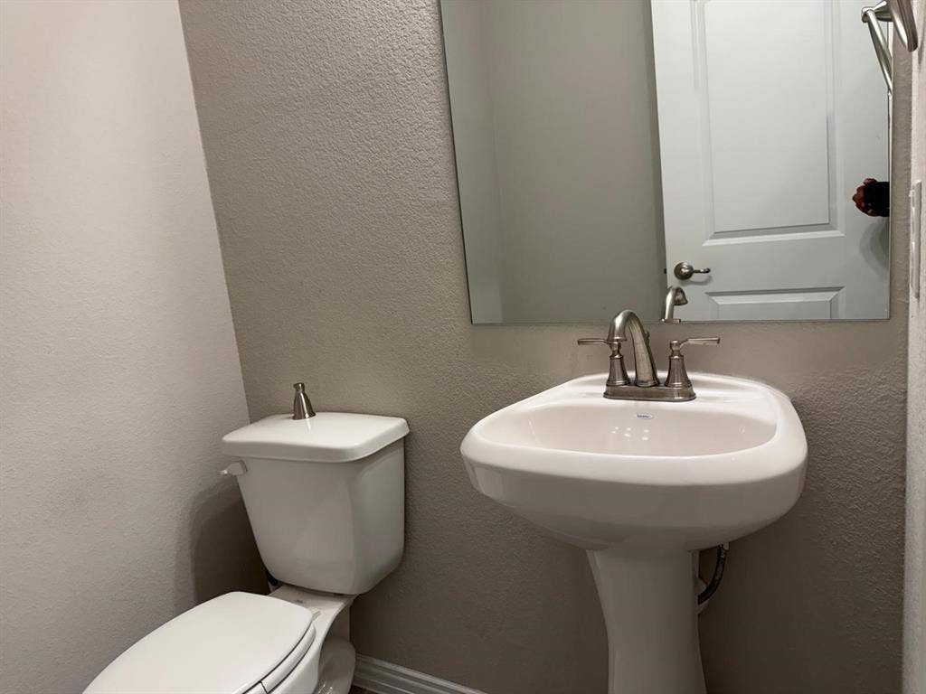 2940 Bluets Drive, Mesquite, TX 75150 2940 Bluets Drive, Mesquite, TX 75150