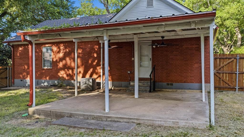 1406 S Elm Street, Weatherford, TX 76086 1406 S Elm Street, Weatherford, TX 76086