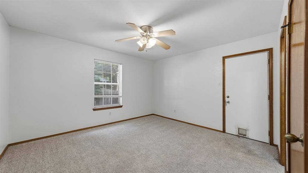 1406 S Elm Street, Weatherford, TX 76086 1406 S Elm Street, Weatherford, TX 76086