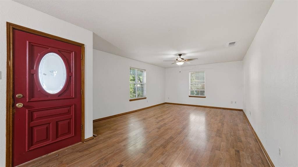 1406 S Elm Street, Weatherford, TX 76086 1406 S Elm Street, Weatherford, TX 76086