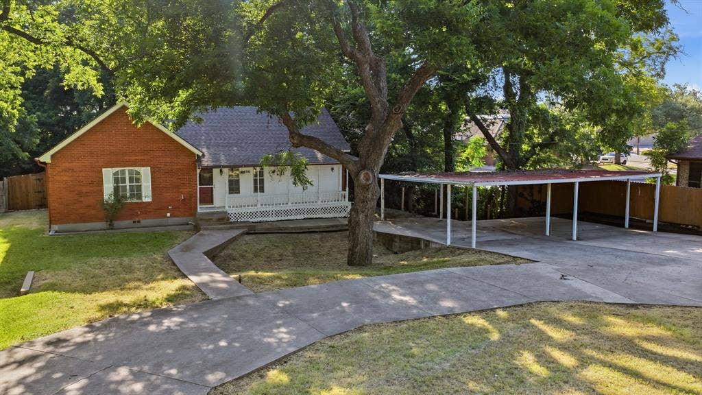 1406 S Elm Street, Weatherford, TX 76086 1406 S Elm Street, Weatherford, TX 76086