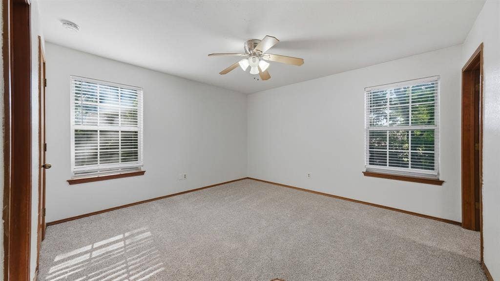 1406 S Elm Street, Weatherford, TX 76086 1406 S Elm Street, Weatherford, TX 76086