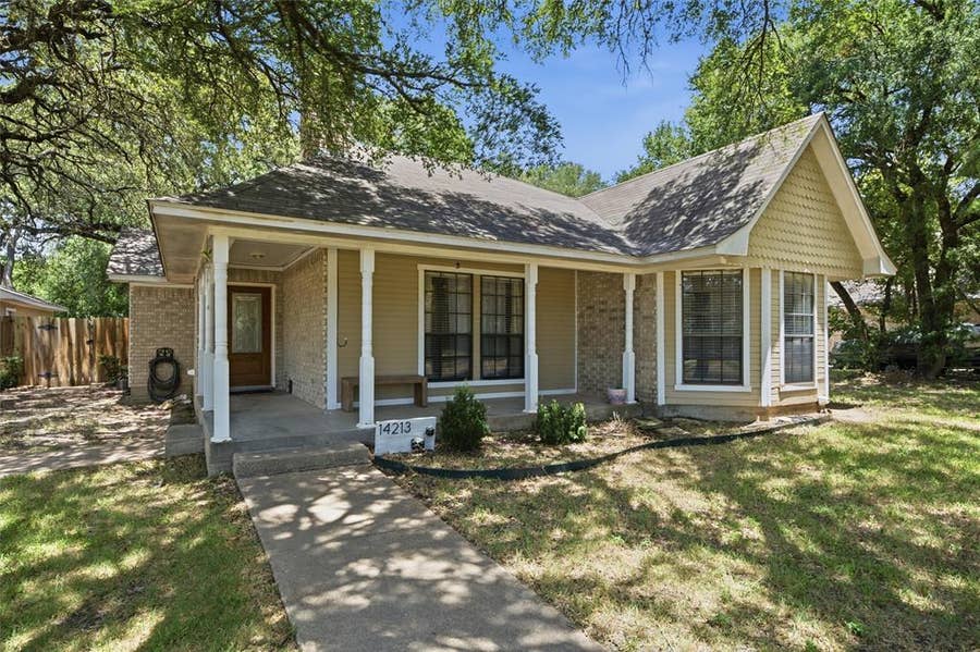 Property photo for 14213 Wagner Drive, Woodway, TX