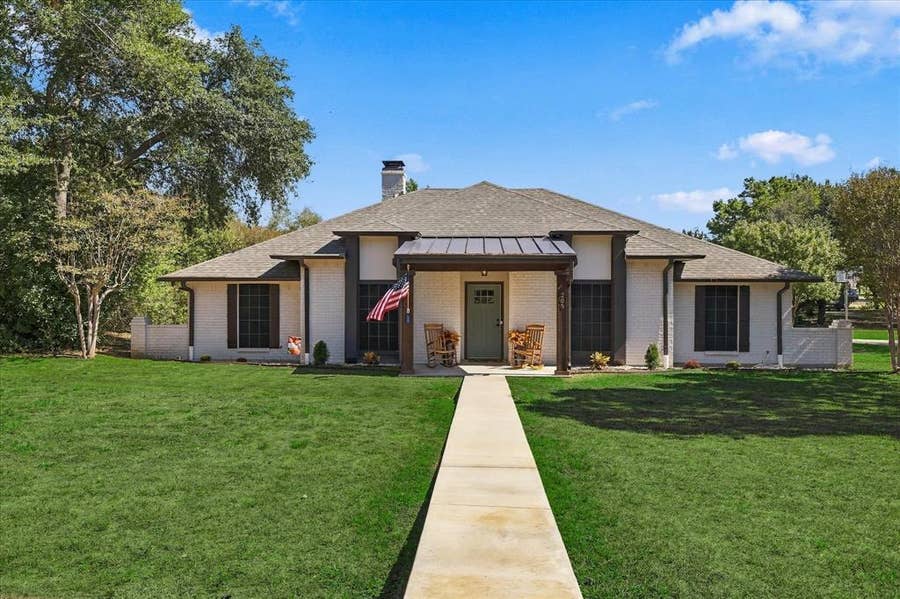 Property photo for 205 N FOREST Lane, Double Oak, TX
