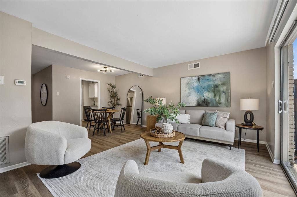 15529 El Estado Drive, Dallas, TX 75248 15529 El Estado Drive, Dallas, TX 75248