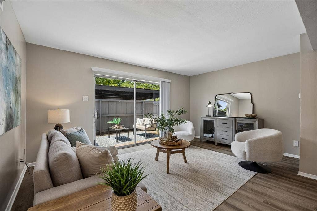 15529 El Estado Drive, Dallas, TX 75248 15529 El Estado Drive, Dallas, TX 75248