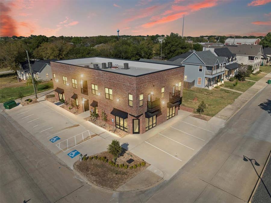 Property photo for 201 5TH Street, #201, Ferris, TX