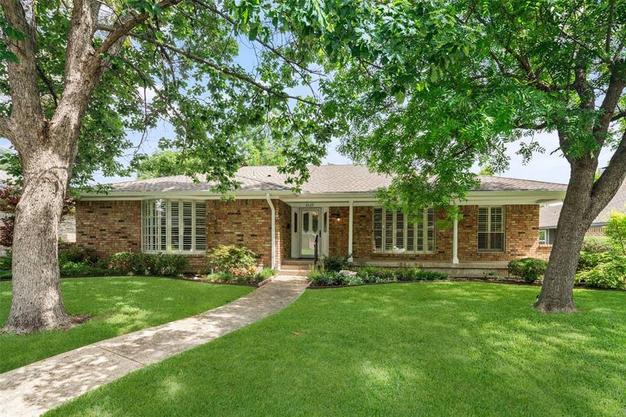 Property photo for 9329 Seagrove Drive, Dallas, TX