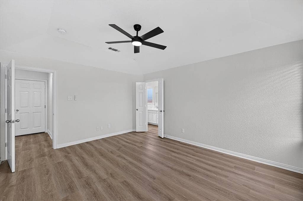 431 Nutmeg, Burleson, TX 76028 431 Nutmeg, Burleson, TX 76028