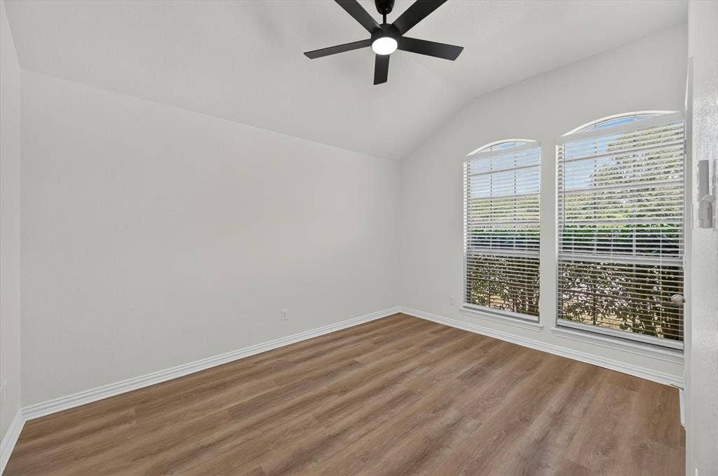 431 Nutmeg, Burleson, TX 76028 431 Nutmeg, Burleson, TX 76028