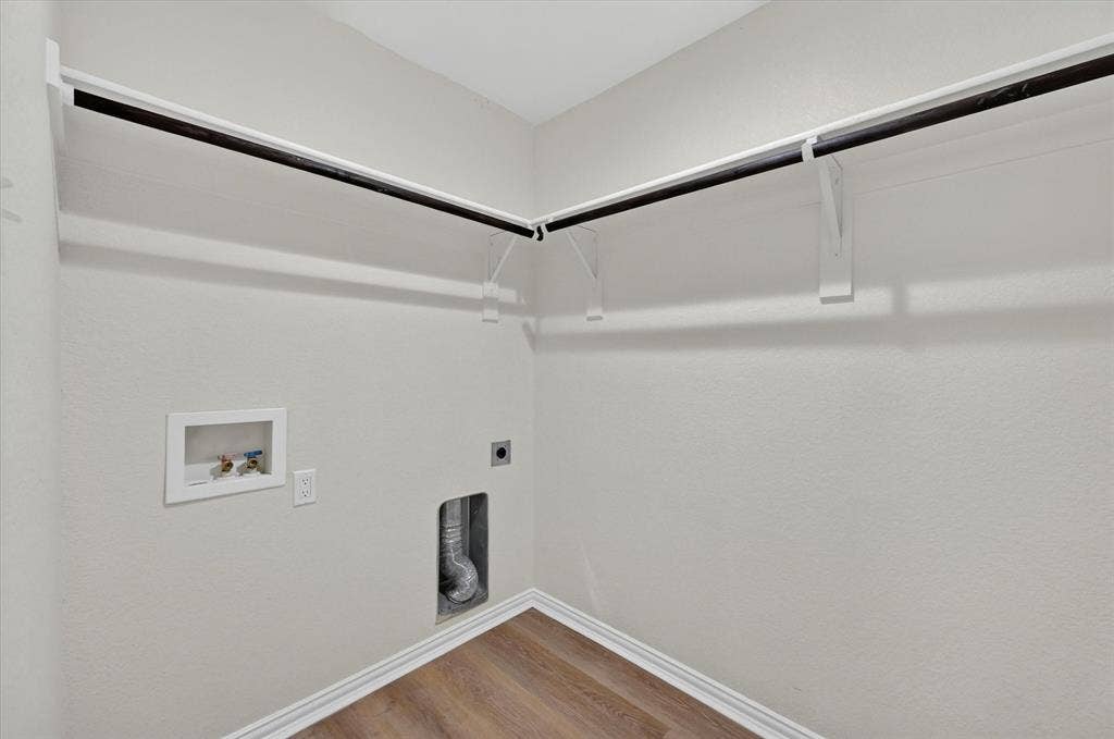 431 Nutmeg, Burleson, TX 76028 431 Nutmeg, Burleson, TX 76028