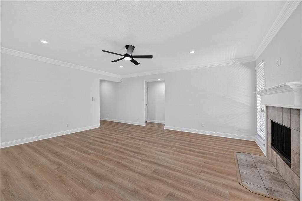 431 Nutmeg, Burleson, TX 76028 431 Nutmeg, Burleson, TX 76028