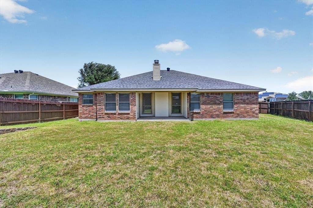 431 Nutmeg, Burleson, TX 76028 431 Nutmeg, Burleson, TX 76028