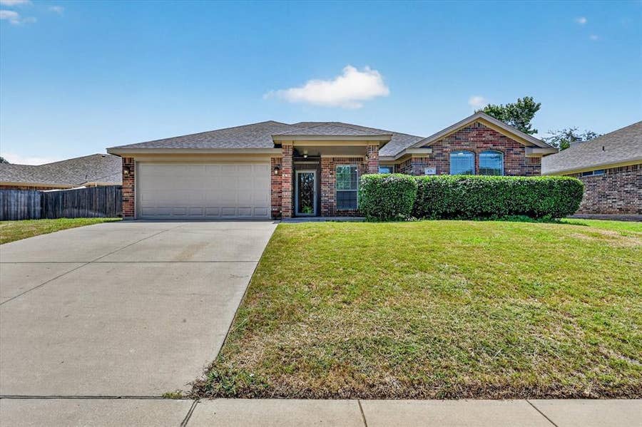 Property photo for 431 Nutmeg, Burleson, TX