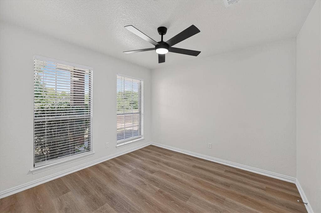 431 Nutmeg, Burleson, TX 76028 431 Nutmeg, Burleson, TX 76028