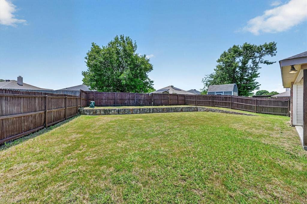431 Nutmeg, Burleson, TX 76028 431 Nutmeg, Burleson, TX 76028