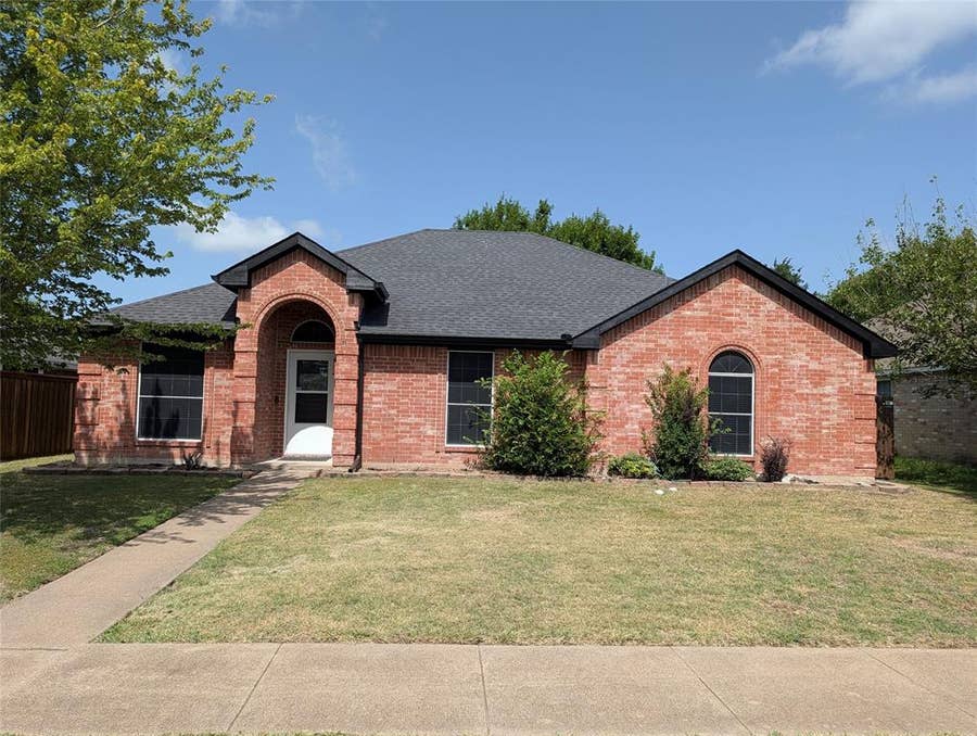 Property photo for 103 Clover Leaf Lane, Red Oak, TX