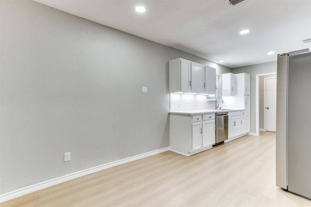 2709 Springbrooke Drive, Hurst, TX 76054 2709 Springbrooke Drive, Hurst, TX 76054