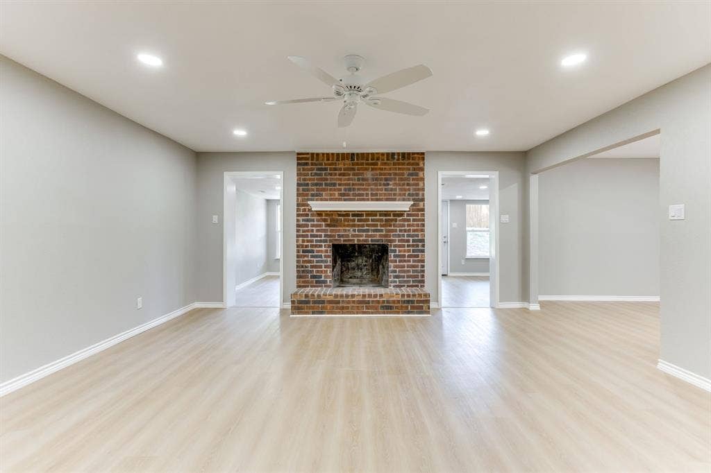 2709 Springbrooke Drive, Hurst, TX 76054 Living Room